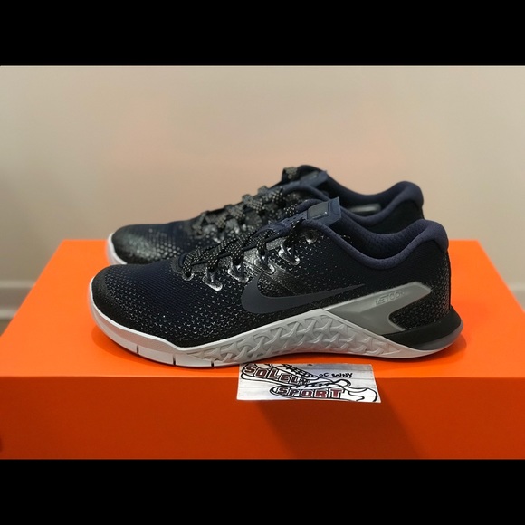 women's nike metcon 4 metallic